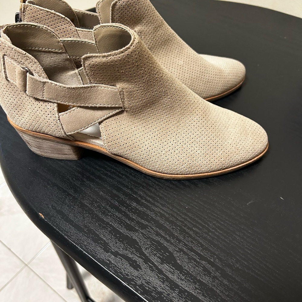 Dolce Vita Cream Ankle Booties